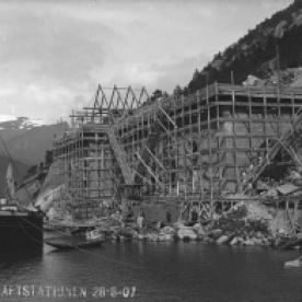 Bygging av TYsso 1, 1907. (Norsk Vasskraft- og Industristadmuseum sitt arkiv)